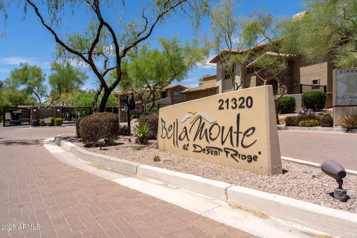 Welcome to Bella Monte in Desert Ridge.