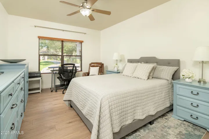 Notice the neutral decor throughout.