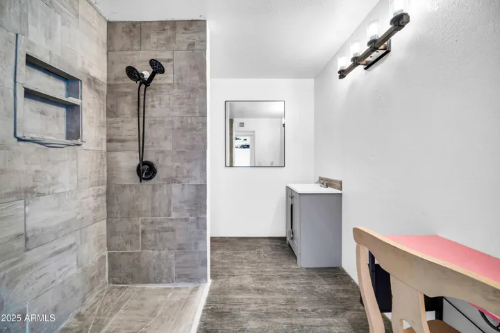 Bathroom Upstairs