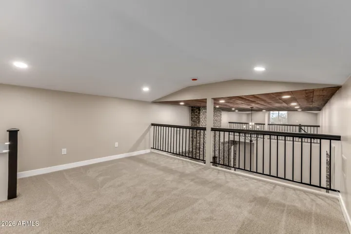 Loft 2