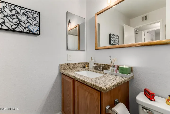 Guest Bath with Bathtub