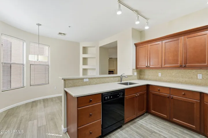 Kitchen with eat-in area