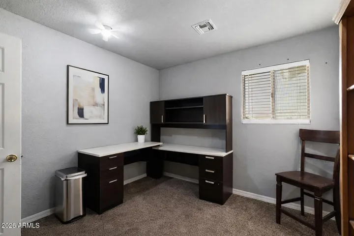 Light Virtual staging Secondary bedroom