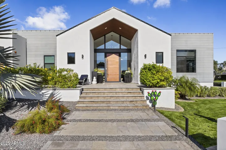 Front Entrance/Exterior