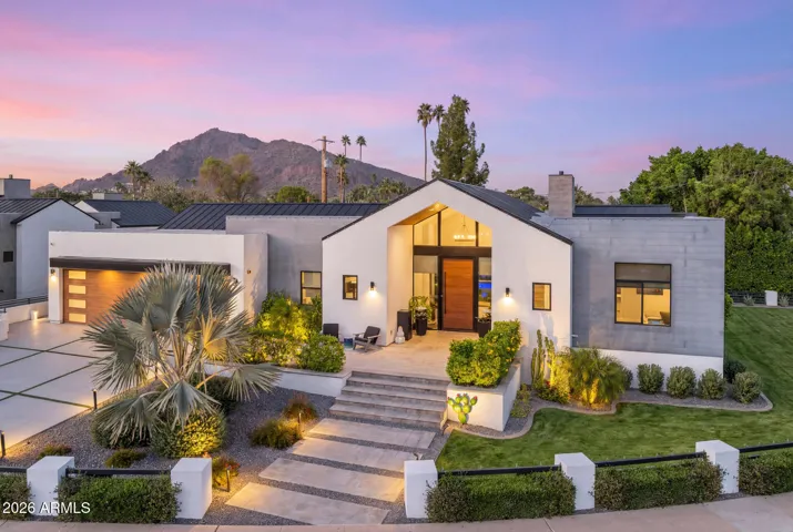 Welcome Home! Twilight vibes