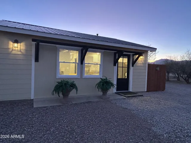 Detached guest house
