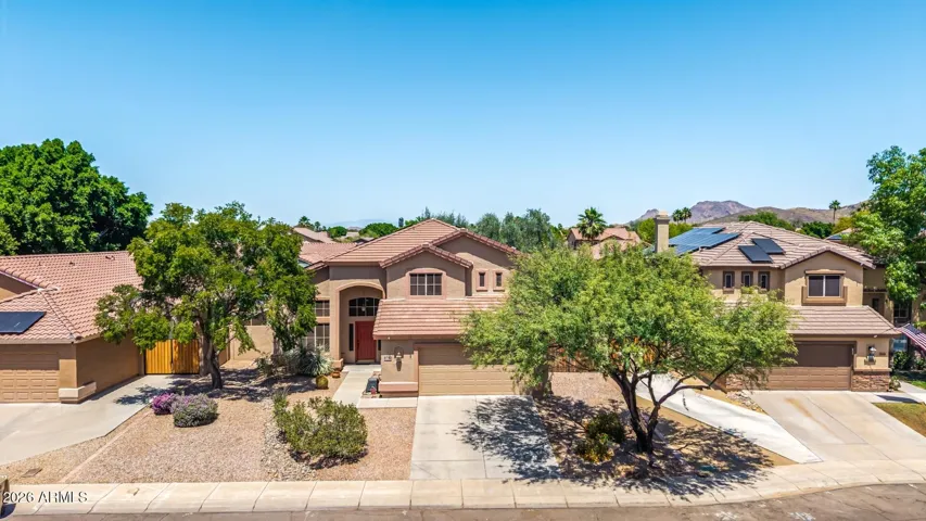 Well Maintained Home In Arrowhead Ranch!