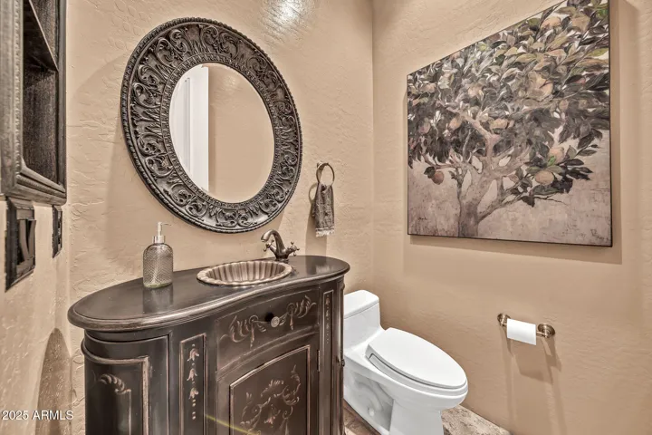 POWDER ROOM