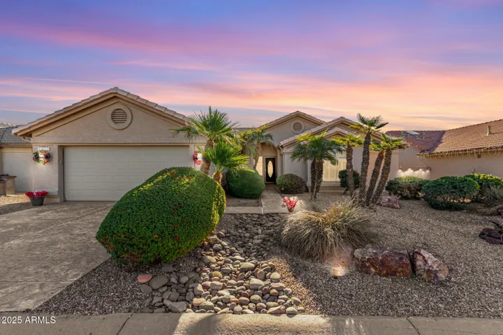 Welcome Home to 9011 E Diamond Dr