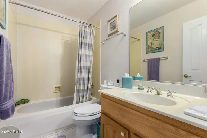 Guest Bathroom 2