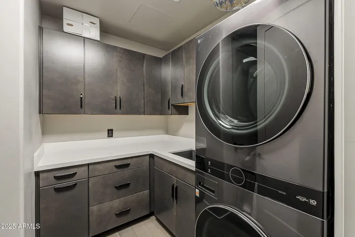 Inside Laundry
