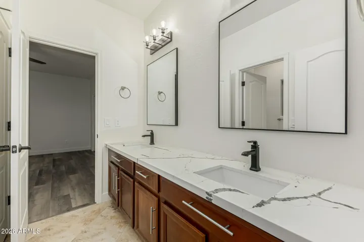 Secondary Full Bath