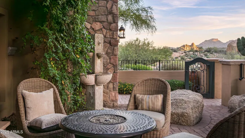 Private courtyard and mountain view