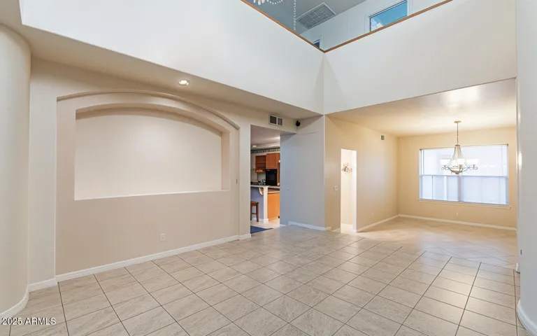 This photo is a rendering of what this space will look like once the home is vacant. This is virtually rendered via AI.