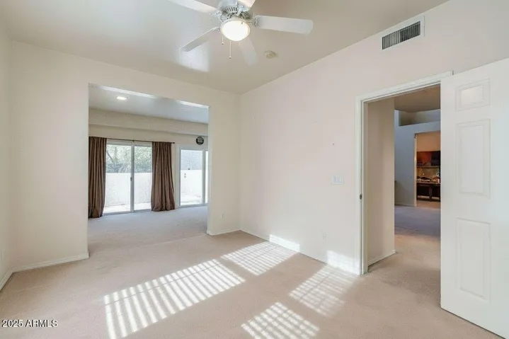 This photo is a rendering of what this space will look like once the home is vacant. This is virtually rendered via AI.