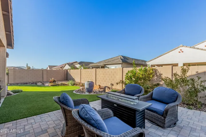 Beautiful back yard with low-maintenance landscaping