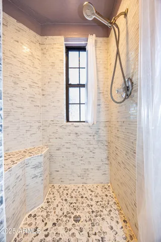 Main House #1 Bathroom