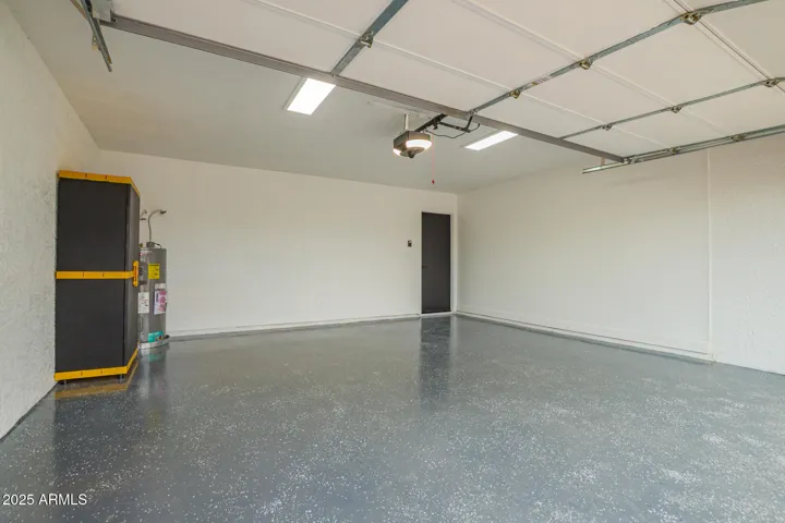 2 CAR GARAGE