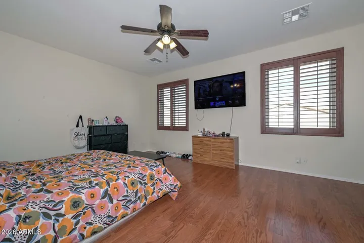 Large primary suite with private bath & walk-in closet!