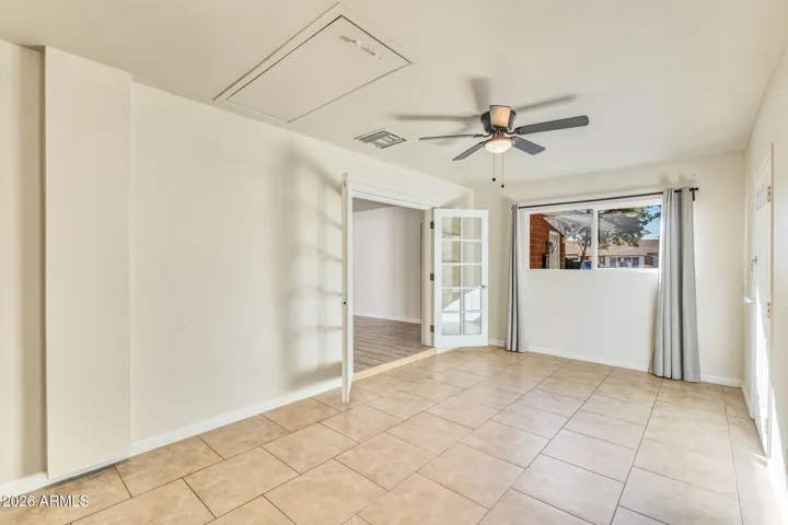 5th Bedroom with separate entrance