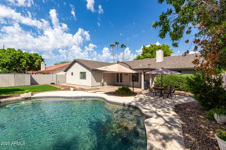 Enjoy salt water pool and play water basketball or volleyball