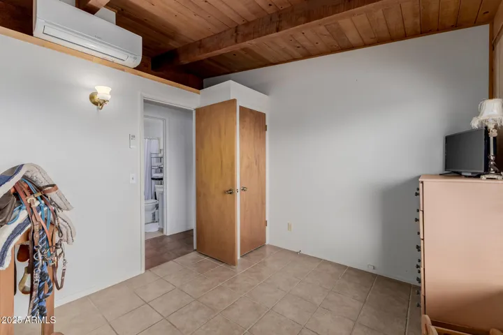 Guest Room 2