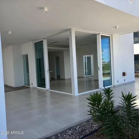 Doors on both sides open