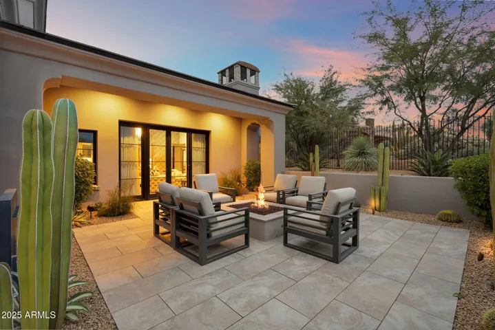 Private patio of the primary bedroom.