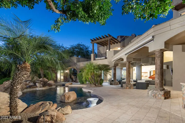 Three elevated balconies capture sweeping valley and city-light views , with a special viewing deck above the casita.