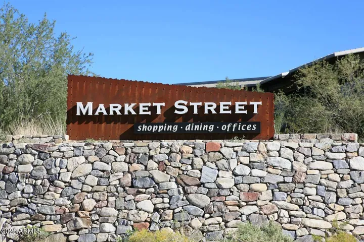 Shopping and Restaurants