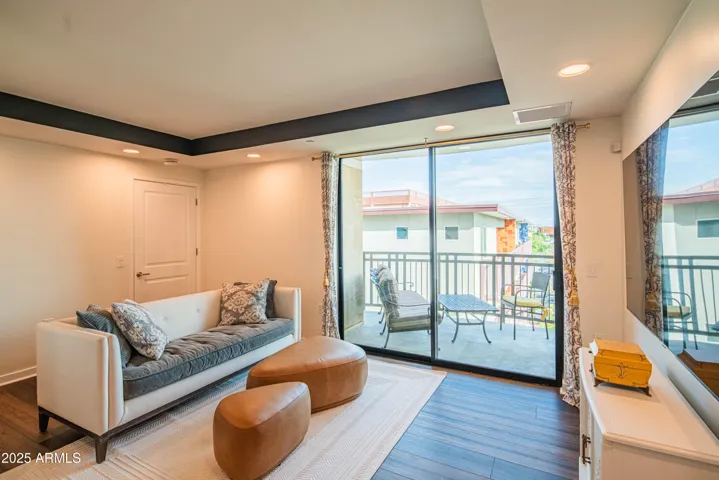 Door goes to secondary bedroom.