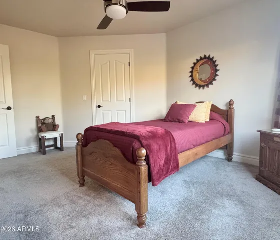 Guest bedroom with ample space and flexible layout to suit your needs
