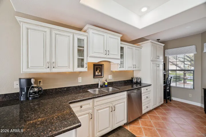 Granite counters means lots of work space