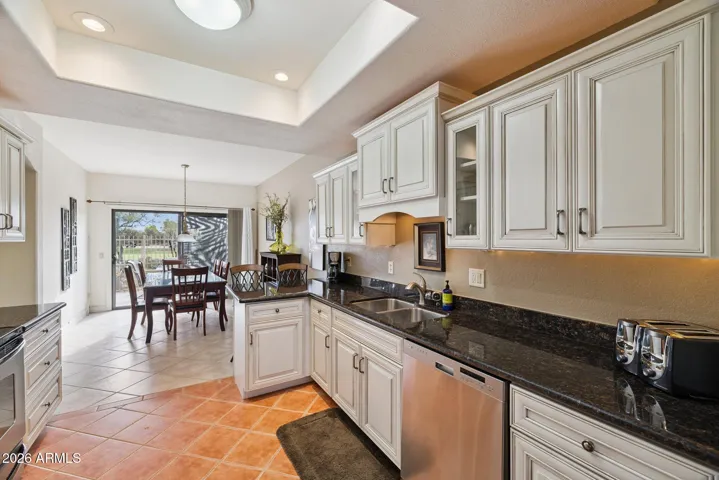 Special lighting, stainless appliances, etc....