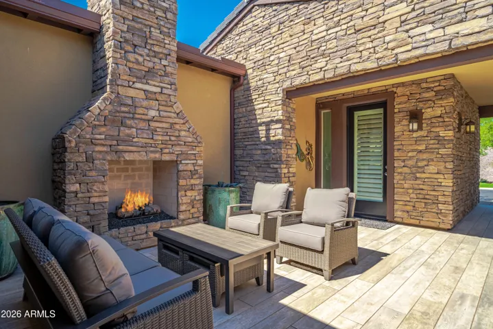 Front Courtyard w/ Fireplace