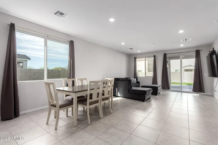 Dining/Living room
