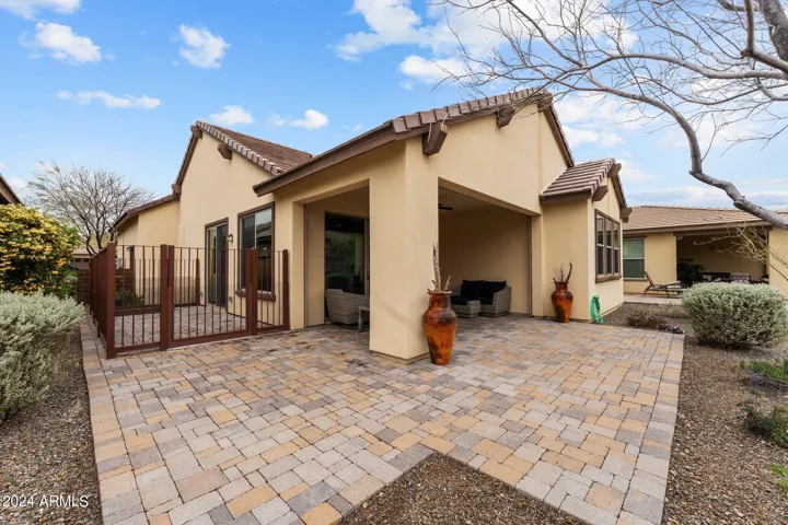 Back patio with expansive paver patio
