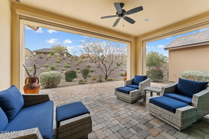 Cozy, quiet back patio