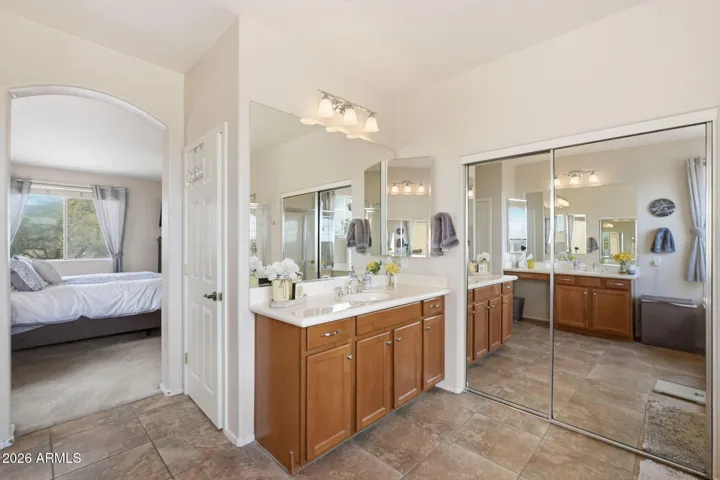 Split vanities and sinks!!