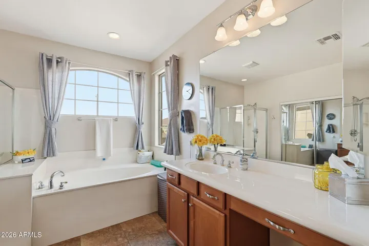 So much counter space!