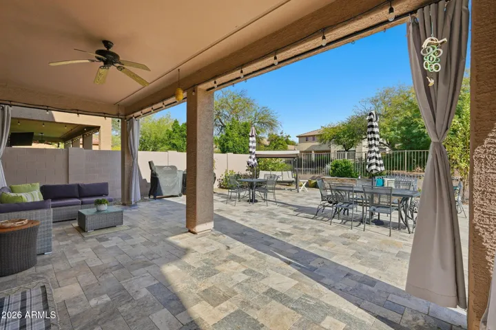 Perfect backyard for entertaining!