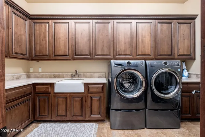 MAIN FLOOR LAUNDRY
