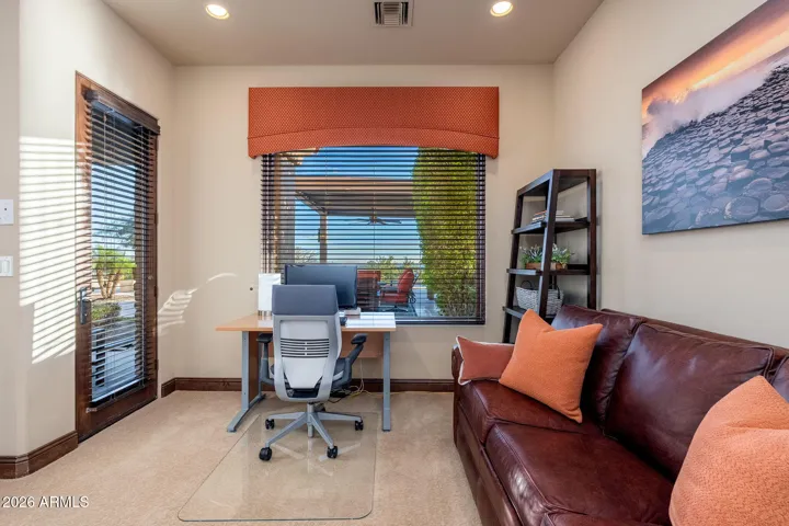 LOWER LEVEL PRIMARY SUITE SITTING AREA