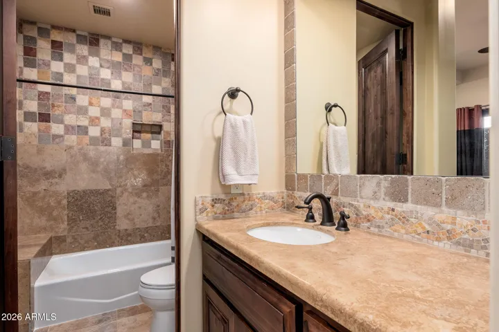 ENSUITE GUEST BATH
