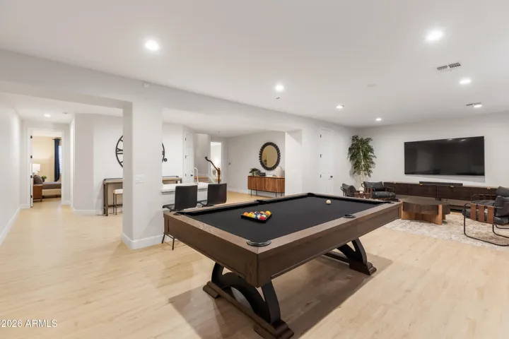 Full Basement