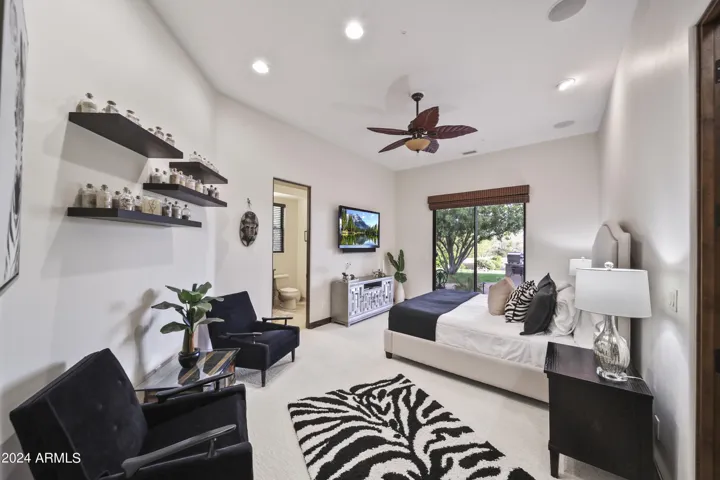 Luxurious En Suite Guest Room with Stunning Views
