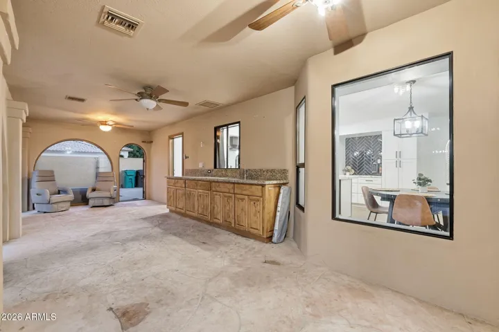 Air conditioned AZ Room