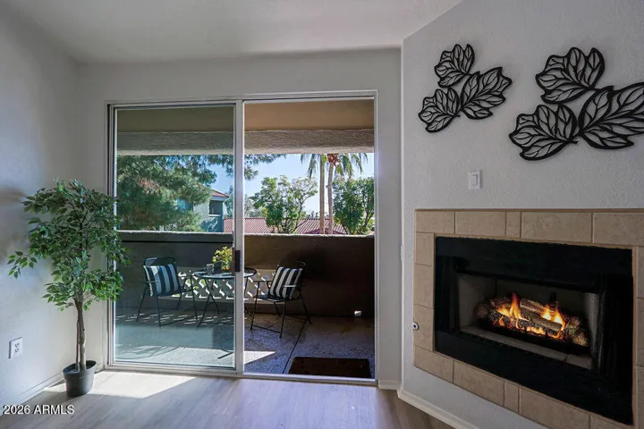 Gas Fireplace for cozy winter nights.
