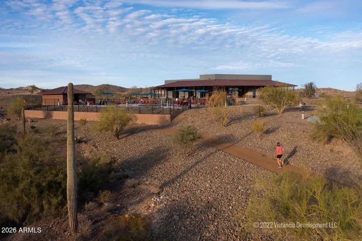Trails throughout all of Vistancia.