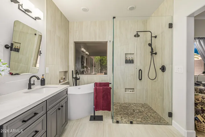 Primary shower/soaker tub
